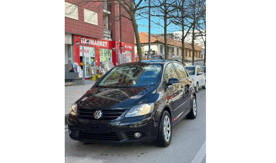 Makina me Qerak Vw golf Plus 50 Euro/Dita Rinas