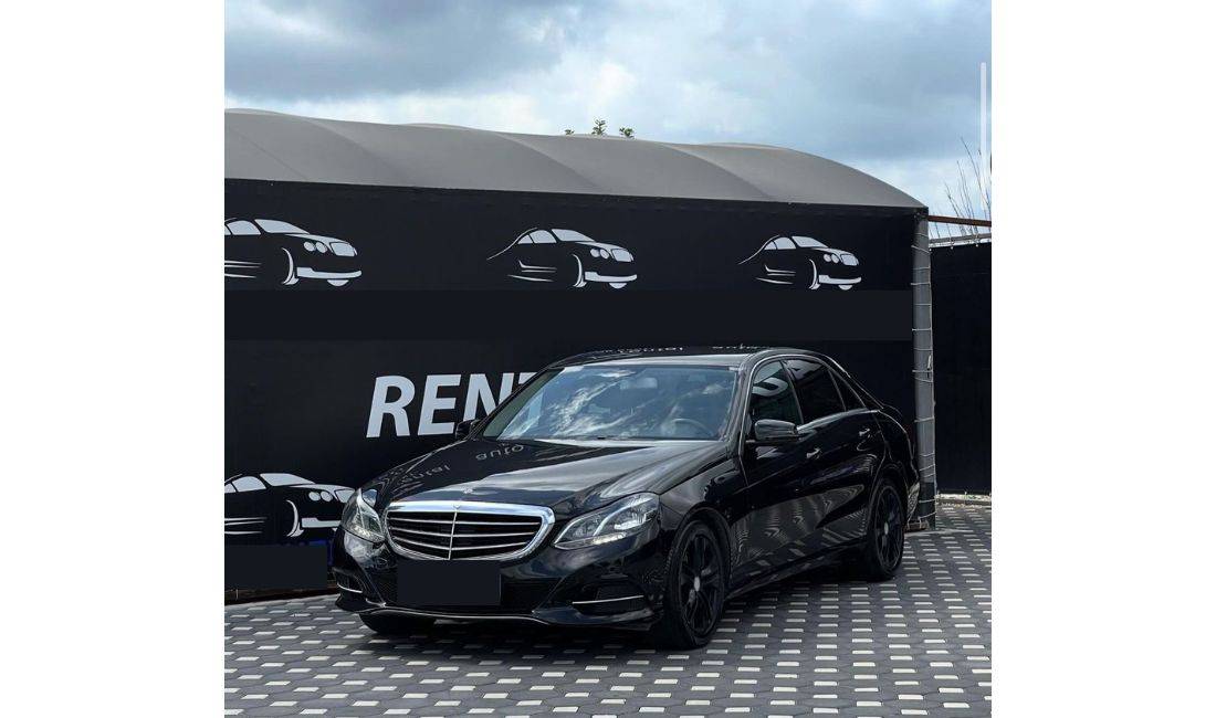 Makina me Qera Mercedes Benz per 60 Euro Dita . Rinas