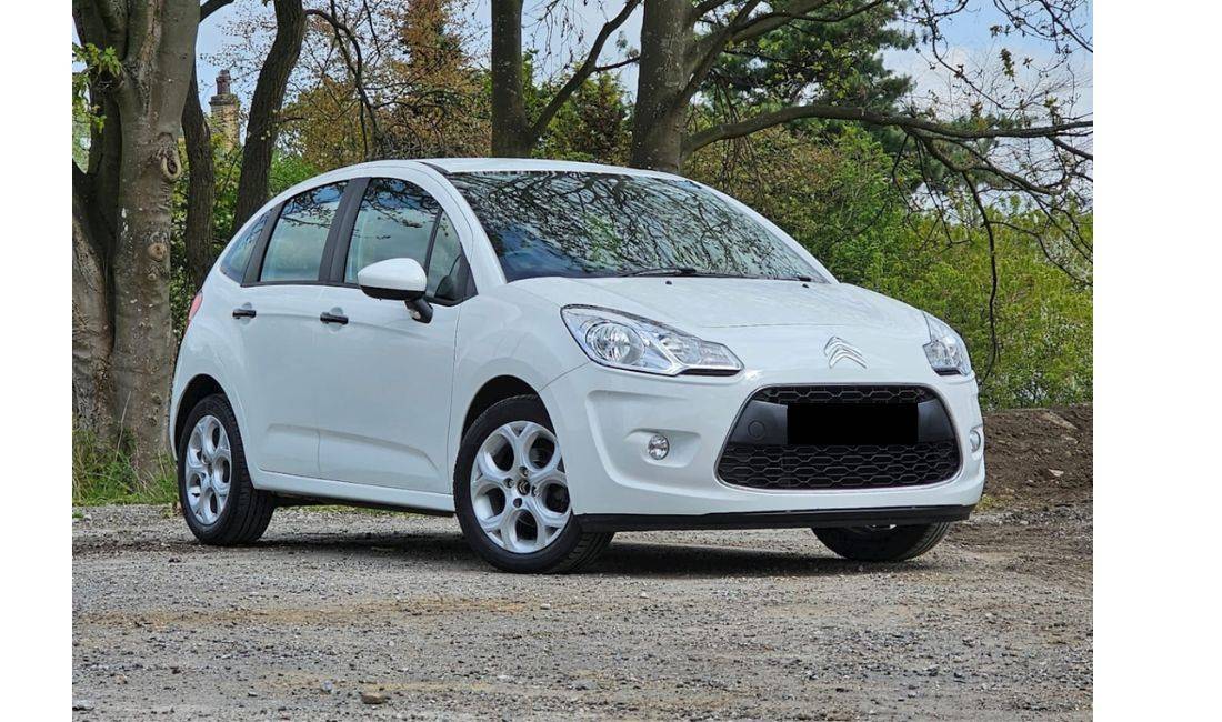 Jepet me qera makina Citroen C3 per 33 euro dita