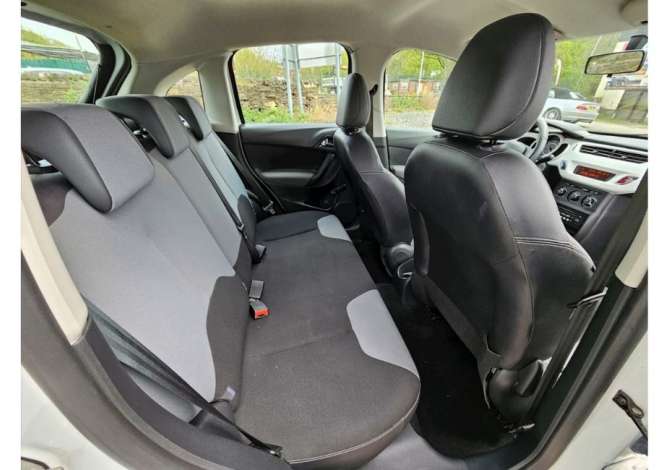 Jepet me qera makina Citroen C3 per 33 euro dita