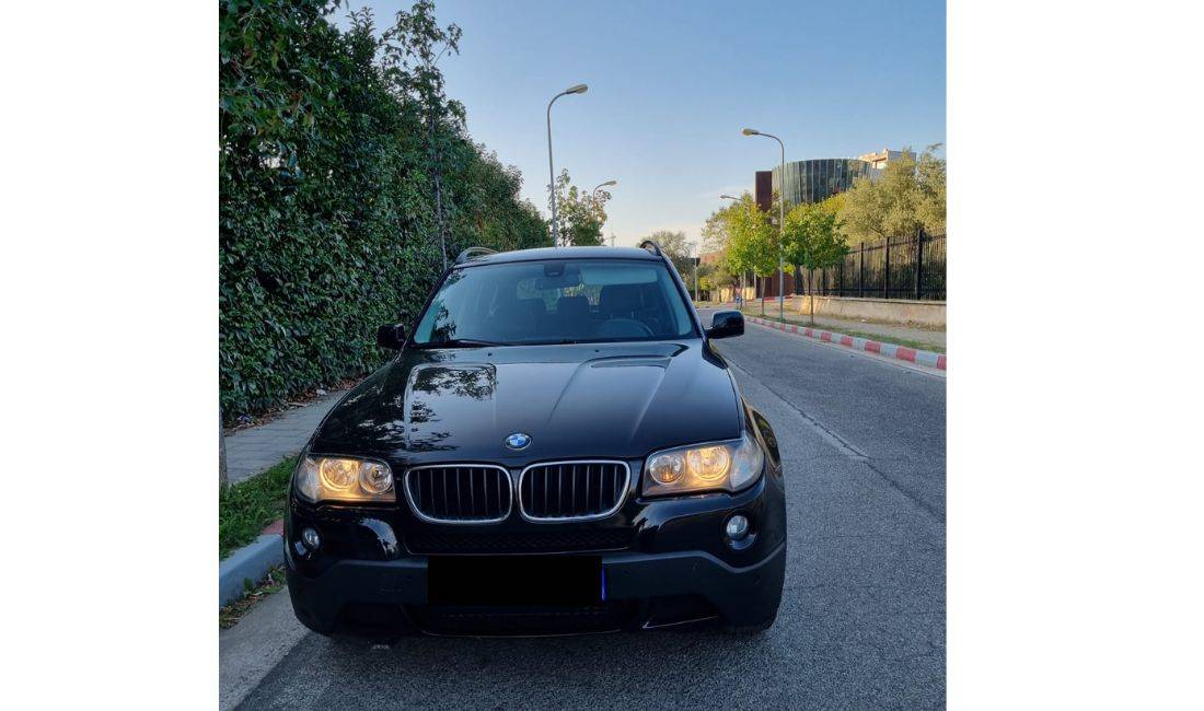 Jepet Makina me Qera Bmw x3 50 Euro Dita