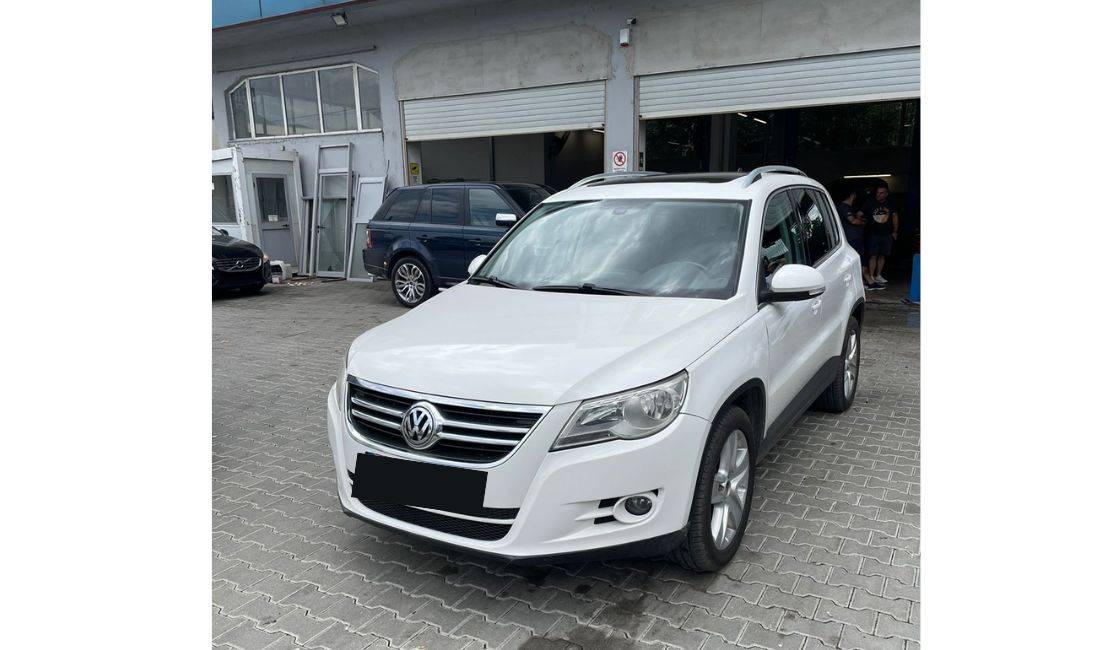 Jepet Makina me Qera Volkswagen Tiguan duke filluar nga 50 Euro Dita.Rinas , 