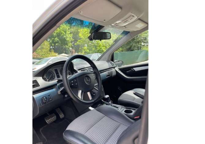 Noleggio Auto a Tirana - 28 Euro