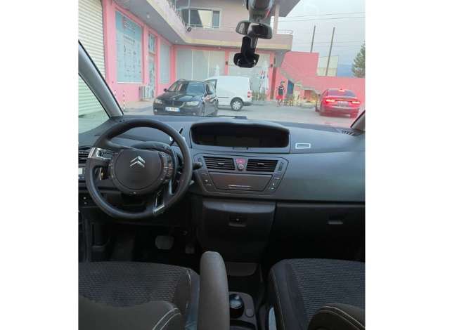 Noleggio Auto a Tirana - 35 Euro