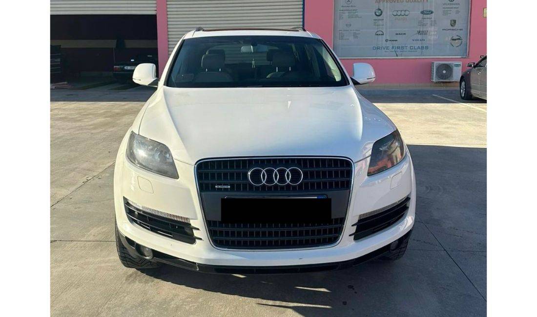 Jepet Makina me Qera Audi Q7 ,duke nisur nga 65 Euro Dita.Rinas