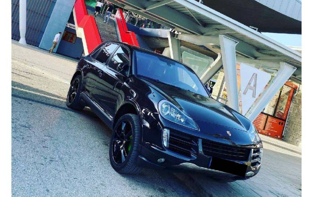 Jepet Makina Porsche Me Qera Duke Filluar Nga 100 euro dita.