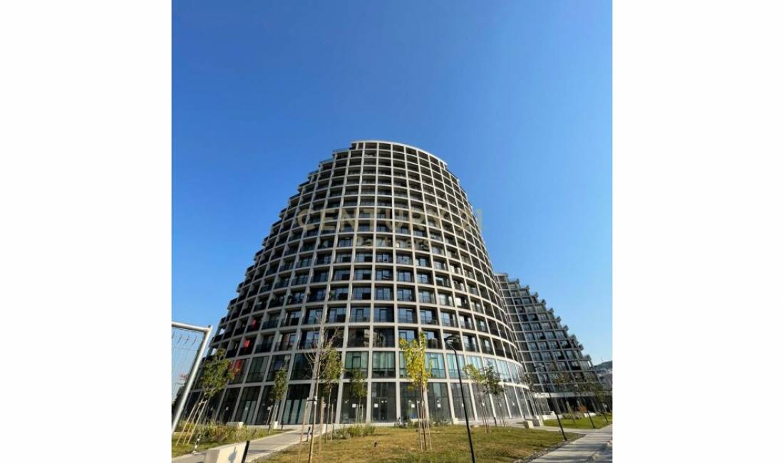 Ambient Biznesi Me Qira , Lake View