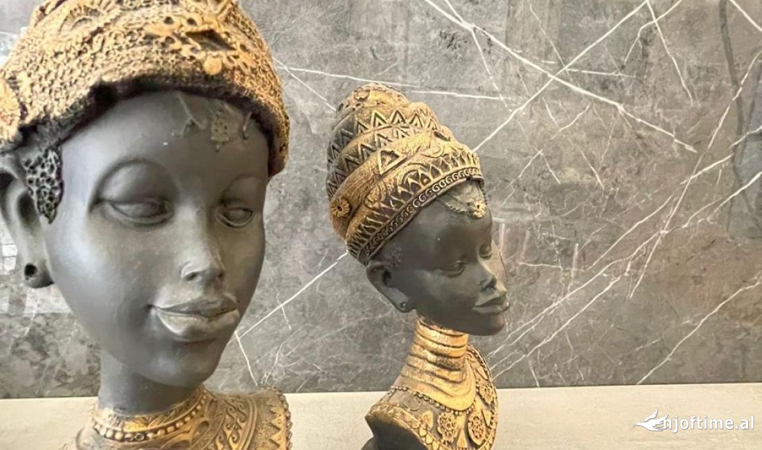 Dyqan Shitje -prane Hotel Diplomat 2.