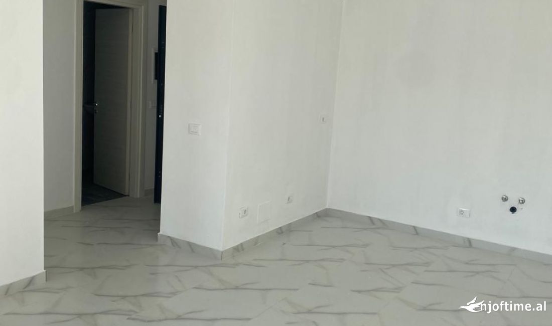 Qera 2+1 Zyre Myslym shyre.