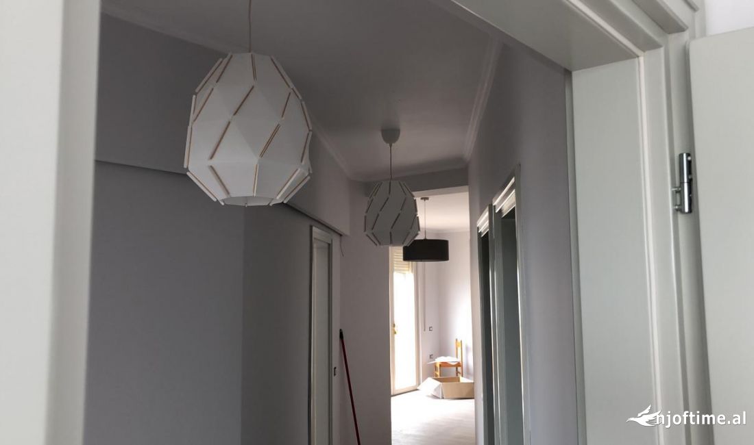 Appartamento in vendita a Tirana 3+1, Arredato