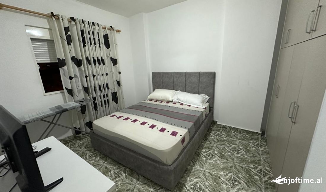 Appartamento in affitto a Tirana 2+1, Arredato