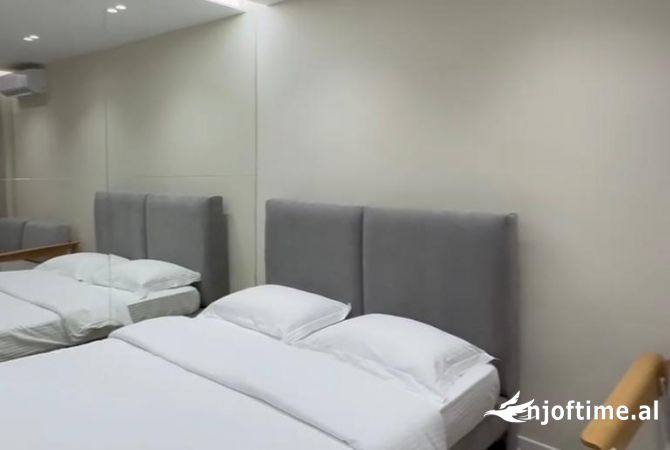 Zog Zi 1+1 Pallat i Ri