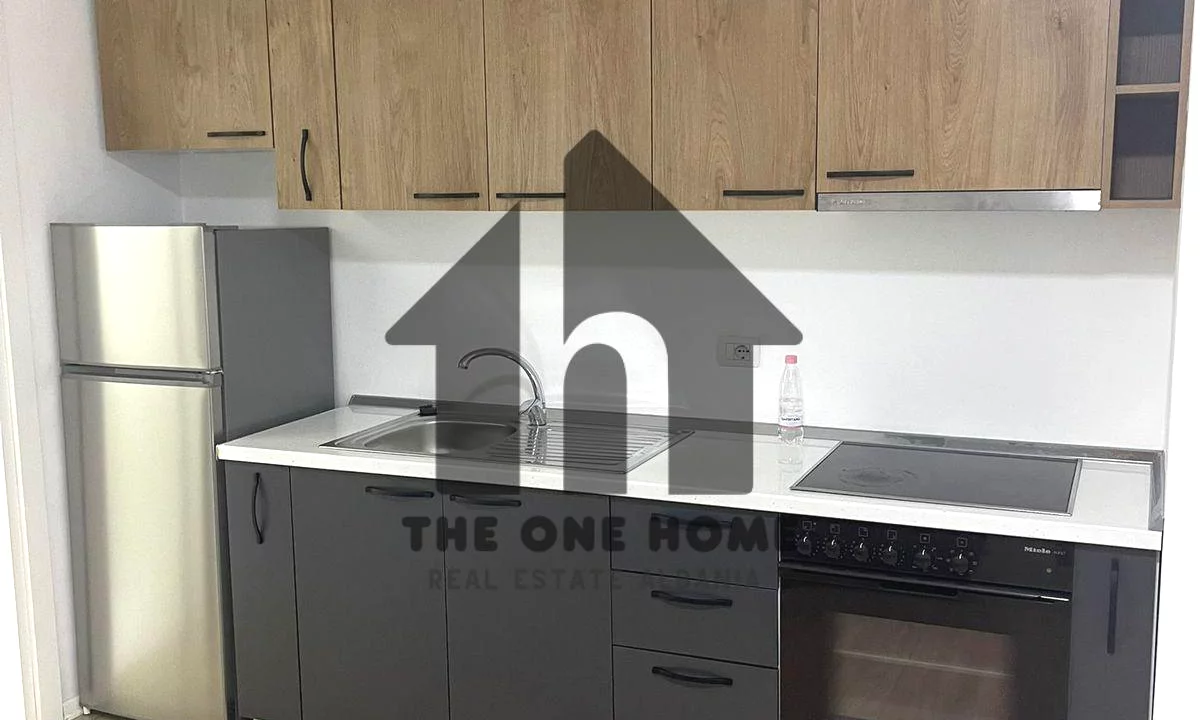 Appartamento in affitto a Tirana 1+1, Arredato