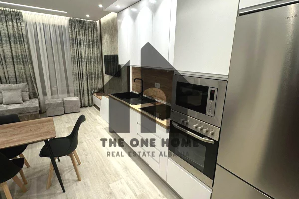 Ap.Qera 1+1 Zogu Zi. Pallat ri