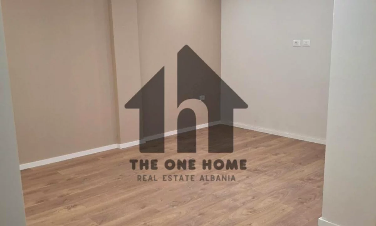 Appartamento in vendita a Tirana 1+1, Vuoto