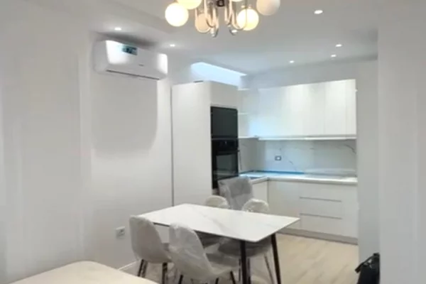 Casa in affitto 2+1 a Tirana - 900 Euro