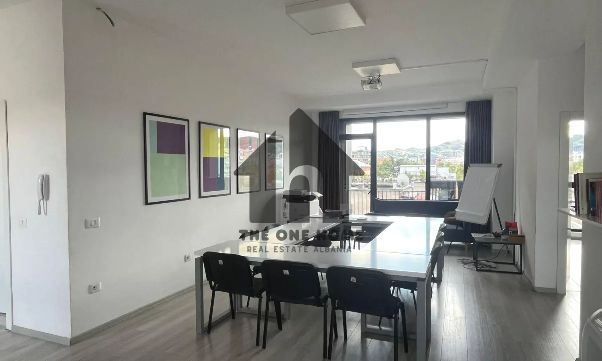 Ambient Zyre Qera - Pazari Ri / Top Location