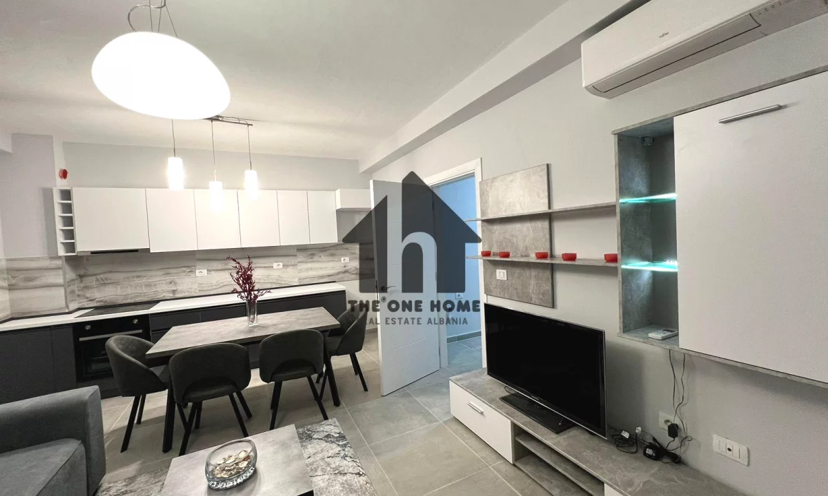 Appartamento in affitto a Tirana 1+1, Arredato