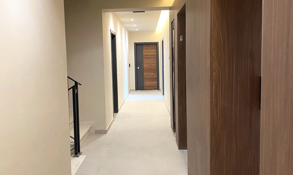 Ambient Zyre /Ndarje Qeraje - Myslym Shyre.