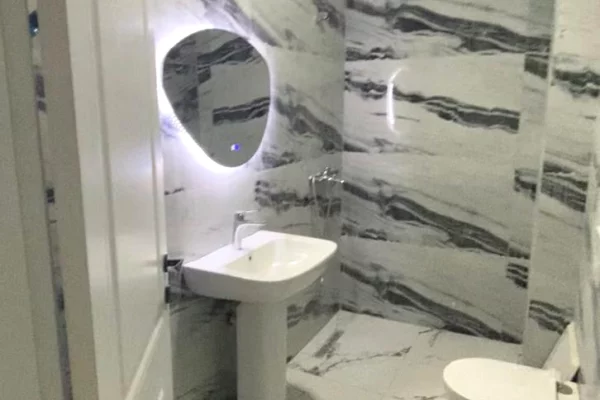 Casa in vendita Appartamento a Tirana, 2+1, Ambiente Vuoto, Pagamento 117,687,000  Leke.