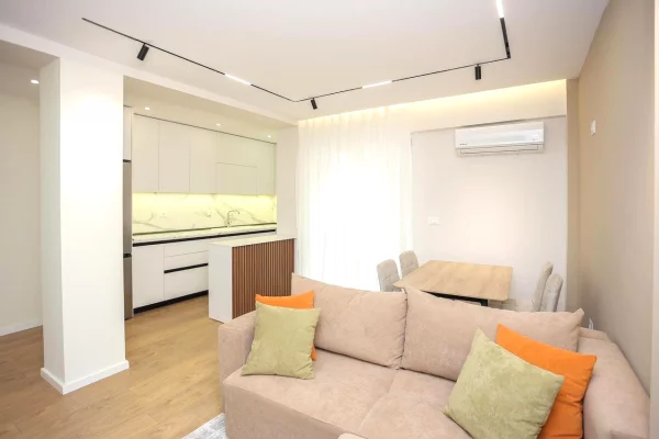 Shtepi ne shitje Apartament ne Tirane, 1+1, Mobilimi E mobiluar, Pagesa 178,000  Euro.