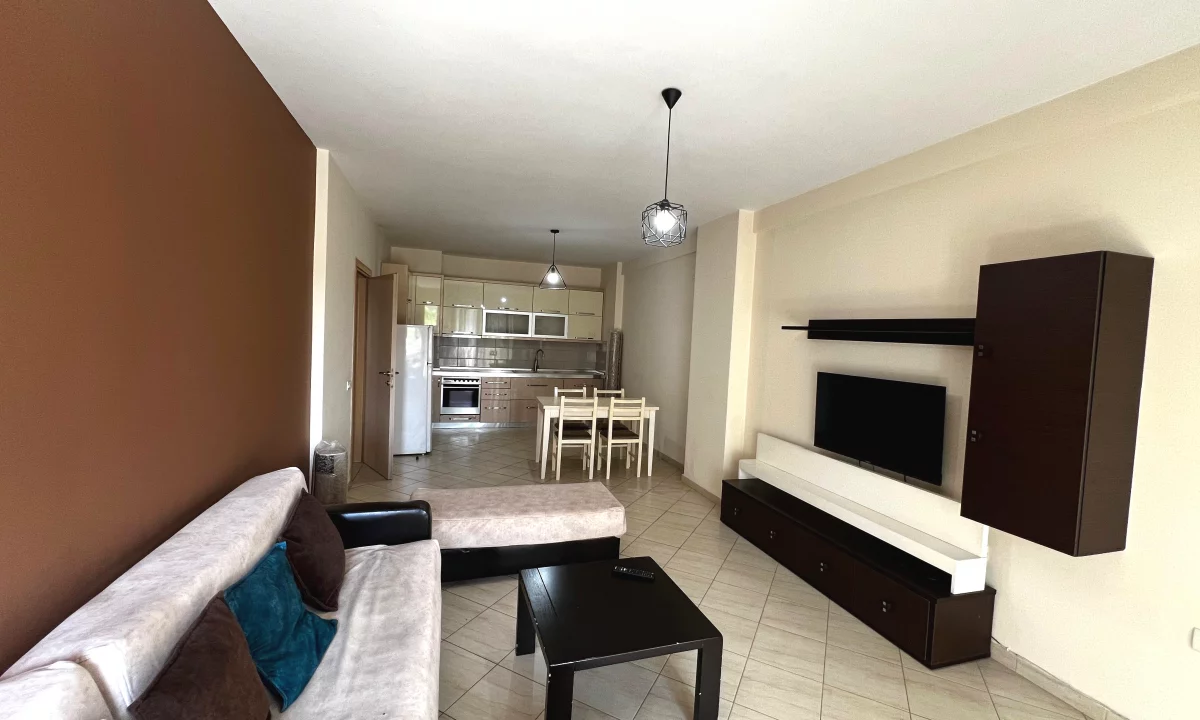 Shtepi me qera Apartament ne Tirane, 2+1, Mobilimi E mobiluar, Pagesa 500  Euro.