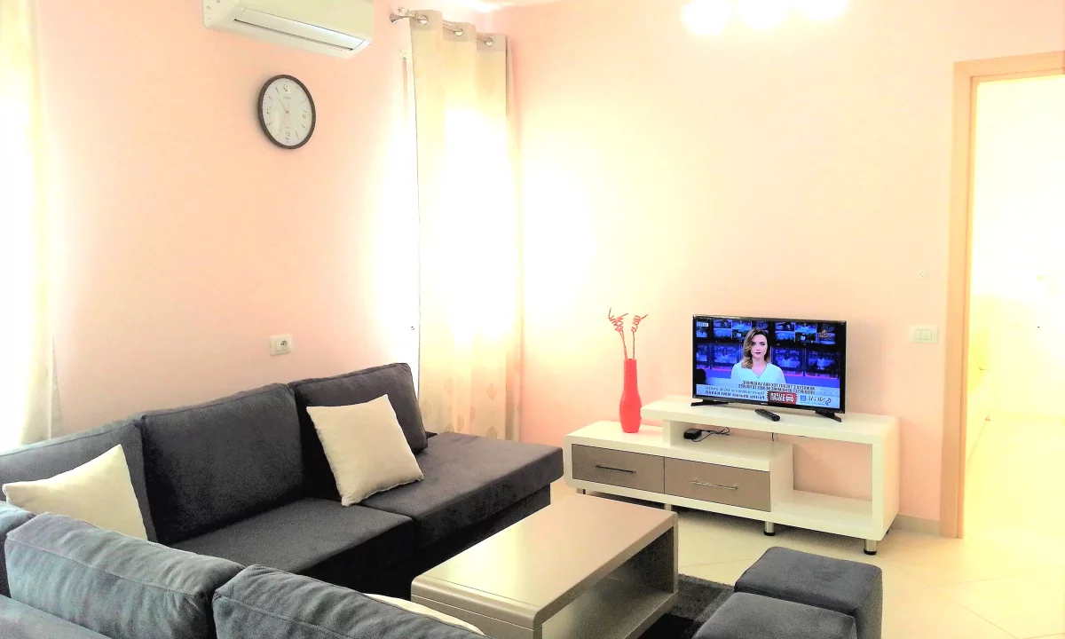 Shtepi me qera Apartament ne Tirane, 1+1, Mobilimi E mobiluar, Pagesa 50,000  Leke.