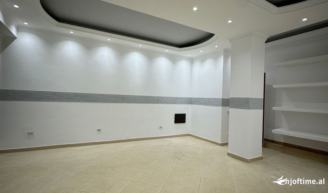 Ambient per qira kat 0, Ish Ekspozita