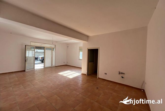 Apartament ose njesi ne shitje, Rruga Irfan Tomini