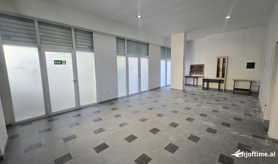 Ambient biznesi ne shitje, Ali Demi, super cmim