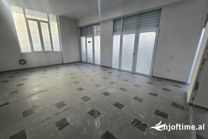 Ambient biznesi ne shitje, Ali Demi, super cmim