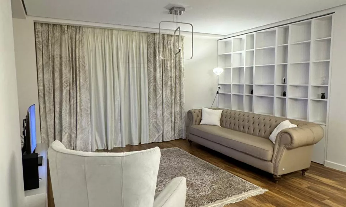 Shtepi ne shitje Apartament ne Tirane, 2+1, Mobilimi E mobiluar, Pagesa 500,000  Euro.