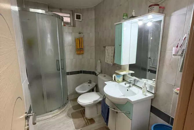 Apartament 2+1 per shitje te Vasil Shanto