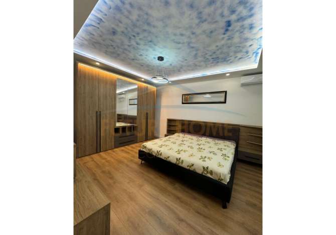 Shtepi ne shitje Apartament ne Tirane, 3+1, Mobilimi E mobiluar, Pagesa 220,000  Euro.