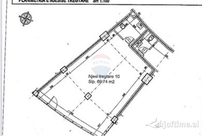 Ambiente Commerciale in Vendita 1+1 a Tirana - 385,000 Euro