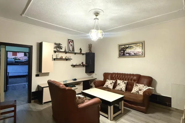 Private house for rent in Tirana 2+1, Furnished