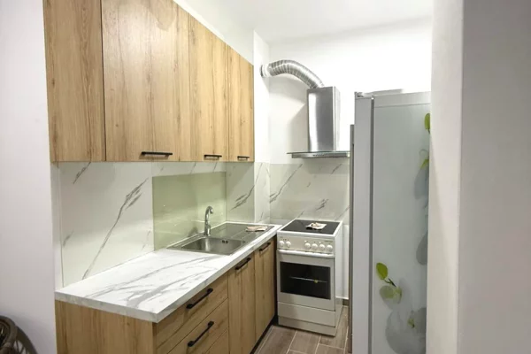 Appartamento in affitto a Tirana 2+1, Arredato