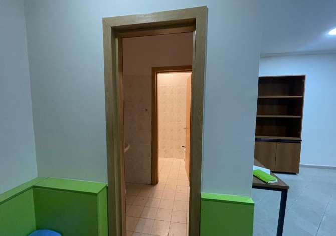 Ambient zyre per qira 50.000 ALL Rruga e Elbasanit/Asim Vokshi