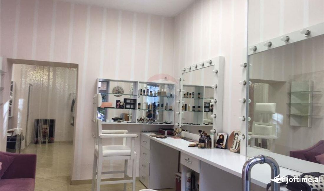 Ambient biznesi per shitje ne super vendodhje 