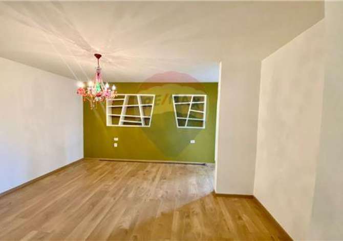 Ambient biznesi me qera 3+1 ne Tirane - 1,300 Euro