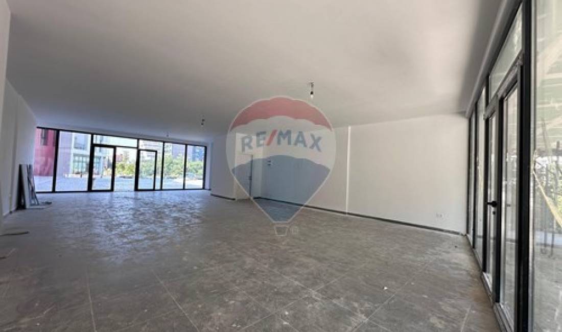 Ambjent biznesi per qira , Farmaci 10