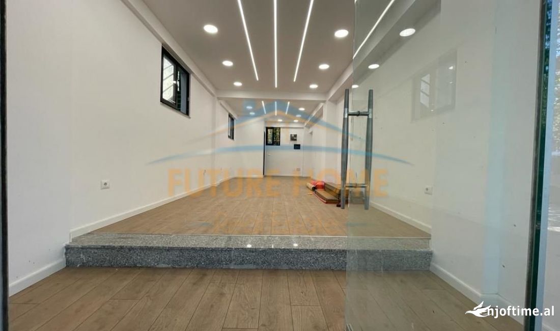 Shitet , Ambient Biznesi , Rruga e Kavajes , Tirane