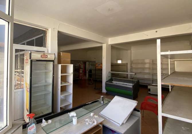 Ambient biznesi me qera 1+1 ne Vlore - 40,000 Leke