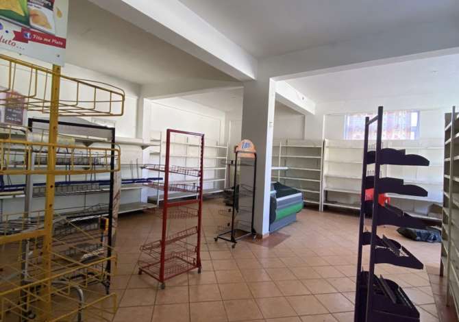 Ambient biznesi me qera 1+1 ne Vlore - 40,000 Leke