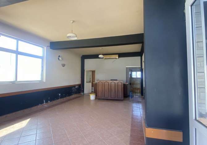 Jepet ambient biznesi me qera ne zonen e zvernecit Vlore