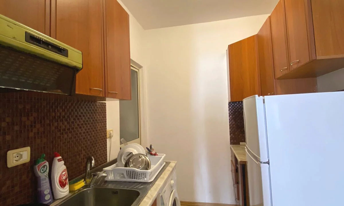 Shtepi me qera Apartament ne Tirane, 1+1, Mobilimi E mobiluar, Pagesa 26,000  Leke.