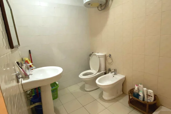 Shtepi me qera Apartament ne Tirane, 1+1, Mobilimi E mobiluar, Pagesa 26,000  Leke.