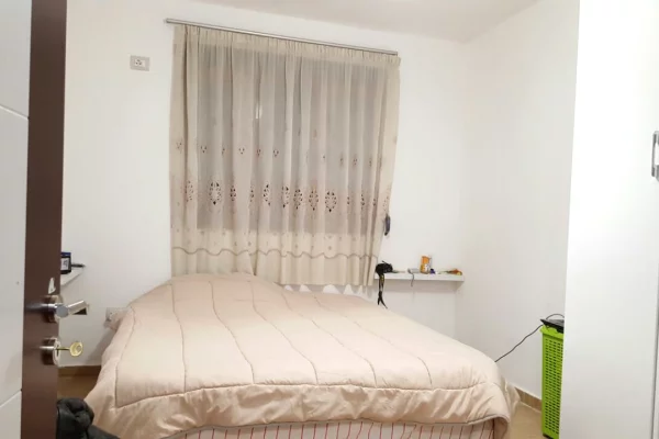 Shtepi me qera Apartament ne Tirane, 1+1, Mobilimi E mobiluar, Pagesa 25,000  Leke.