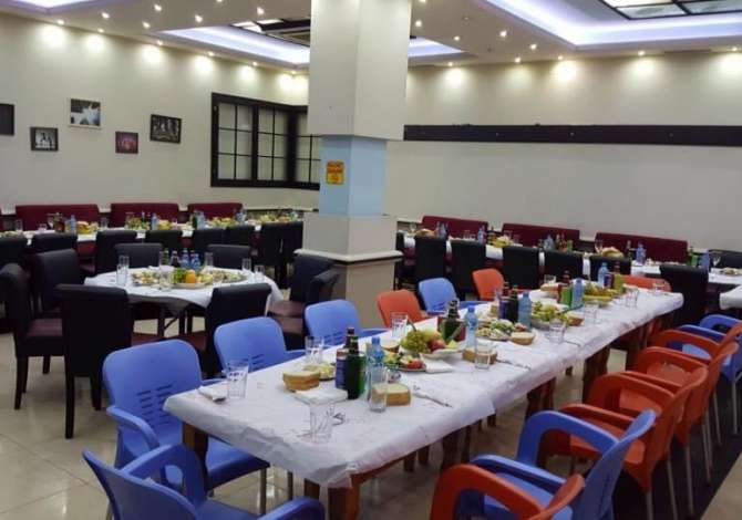 Ambient biznesi me qera 2+1 ne Tirane - 50,000 Leke