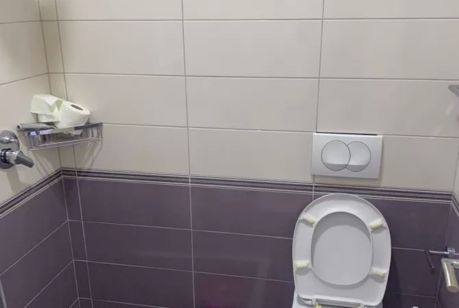 Shtepi ne shitje Apartament ne Tirane, 7+1, Mobilimi E mobiluar, Pagesa 350,000  Euro.